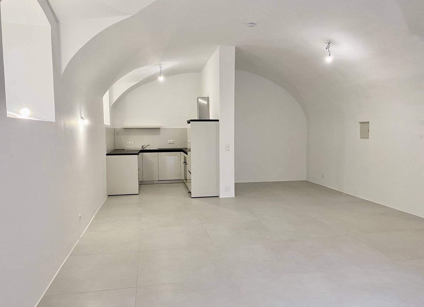 Ground Floor Apartment Near Old Town Vault