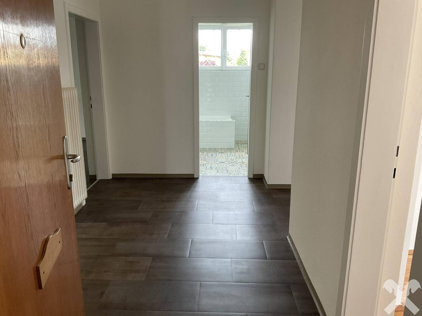 Kernsanierte Wohnung mit Balkon in zentraler Lage