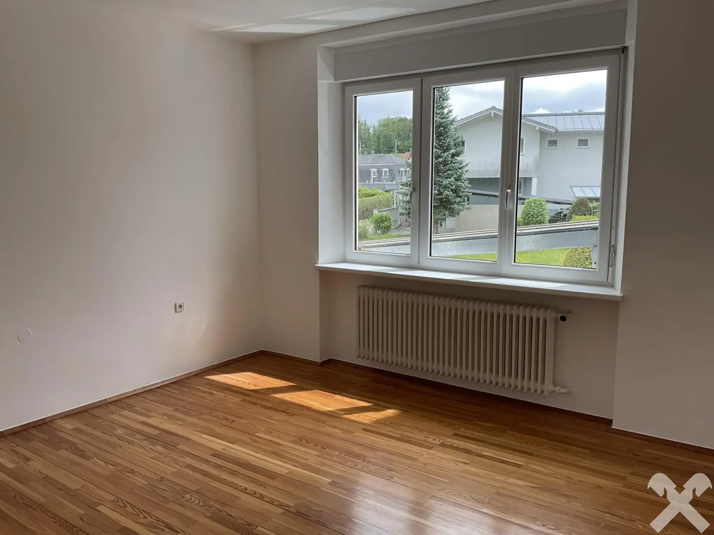 Renovated apartment with balcony in a central location