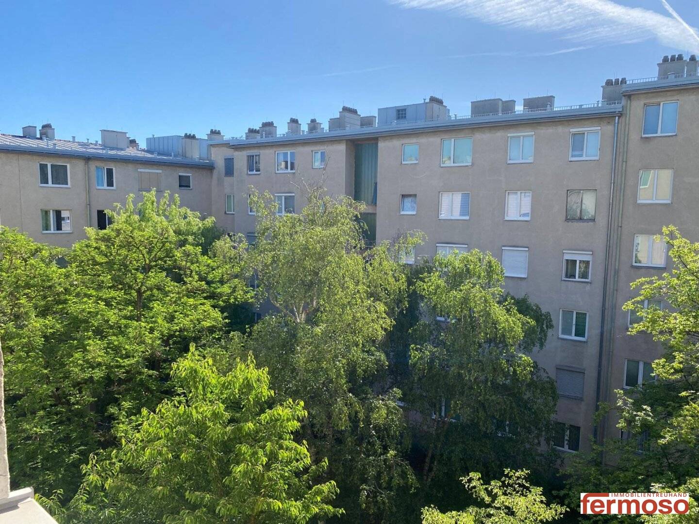 Cozy 2-room apartment with good transport connections in Wien Favoriten