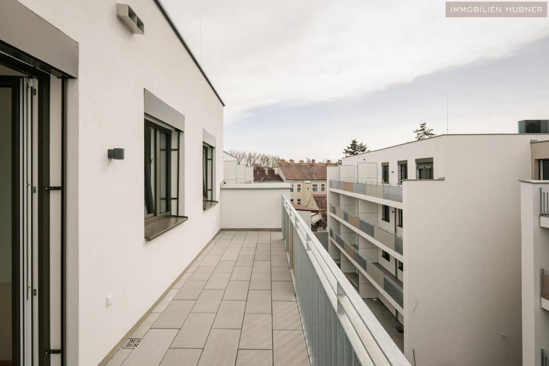 Apartment in the city center with spacious loggia