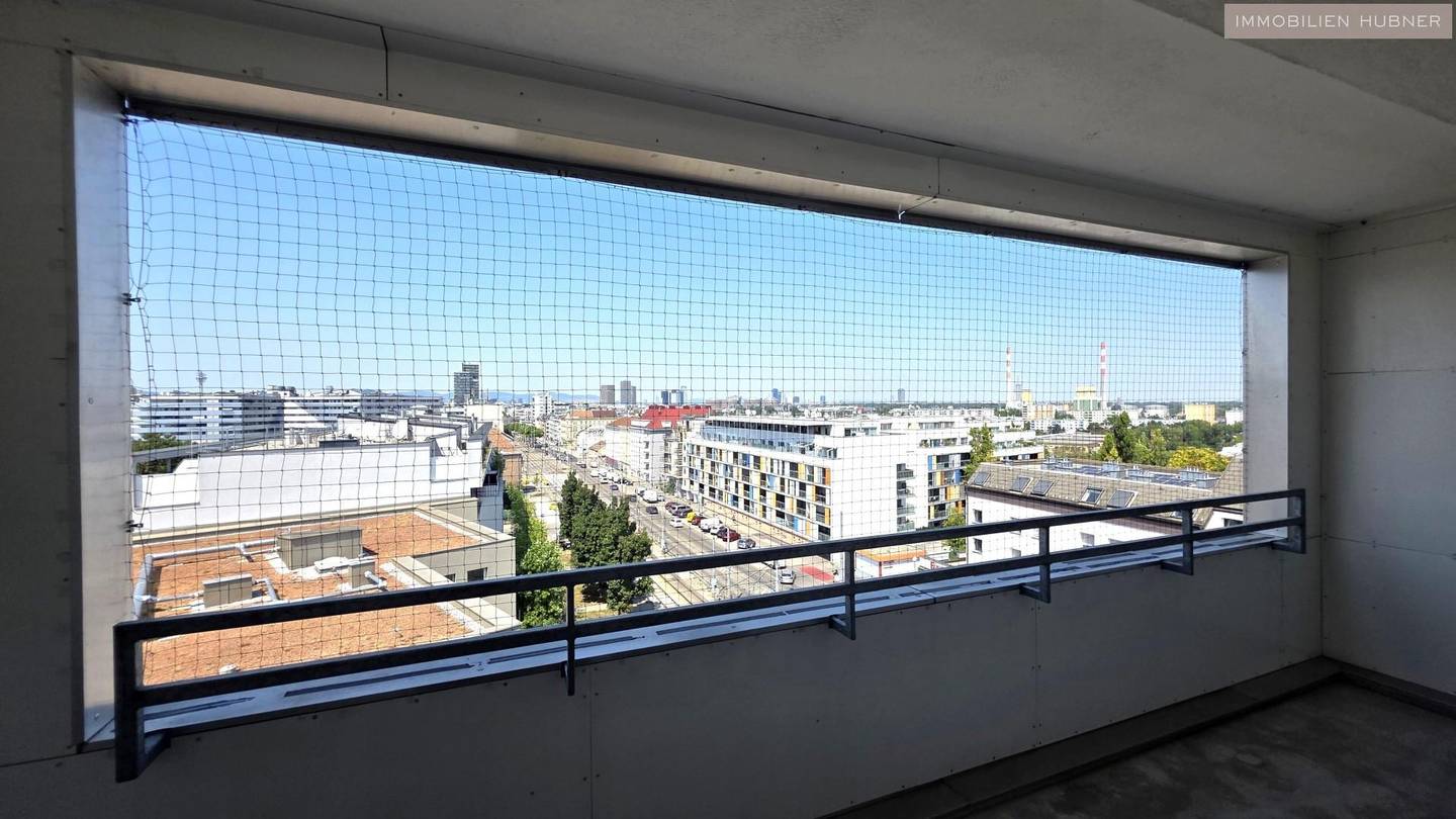 Newly built apartment with ceiling cooling and a large loggia