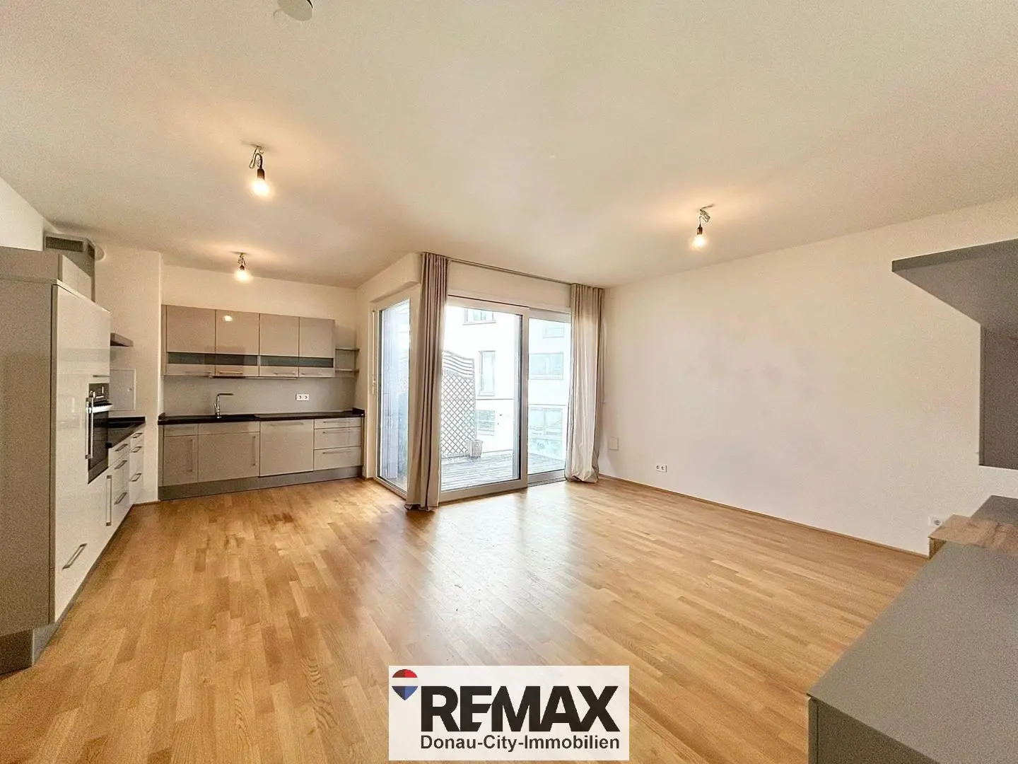 Apartment in Vienna Meidling with loggia near U6