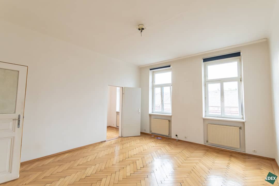 Wohnung hell Parkettboden Einbauküche Nähe U3