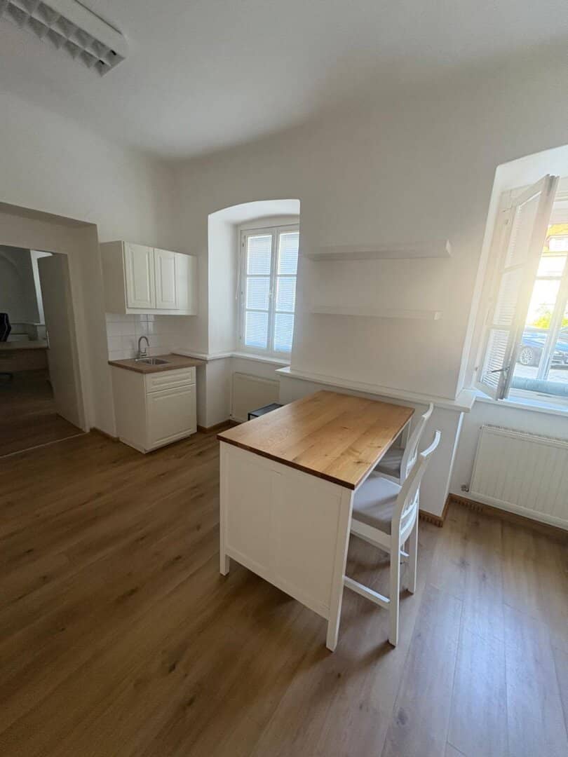 Charmantes Anlegerbüro in Bruck an der Leitha
