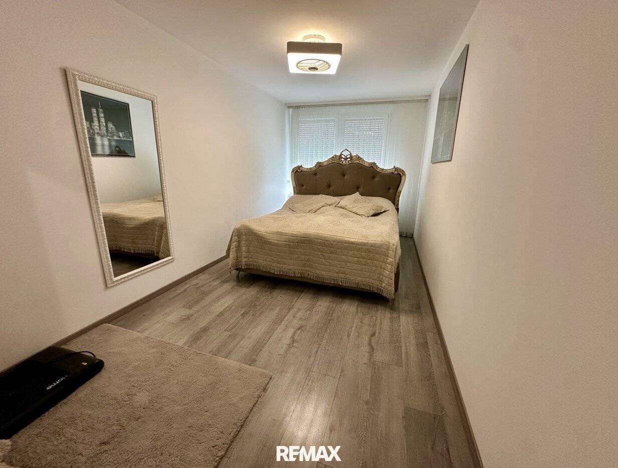 Modern apartment near the Danube with balcony