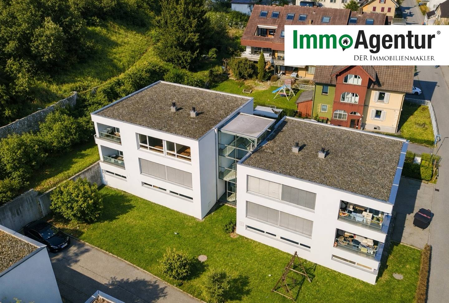 Apartment in quiet central location with balcony