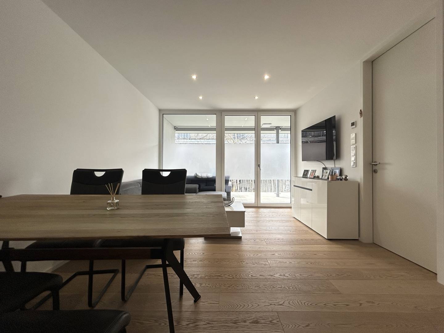Neubau Wohnung mit Balkon in ruhiger Lage