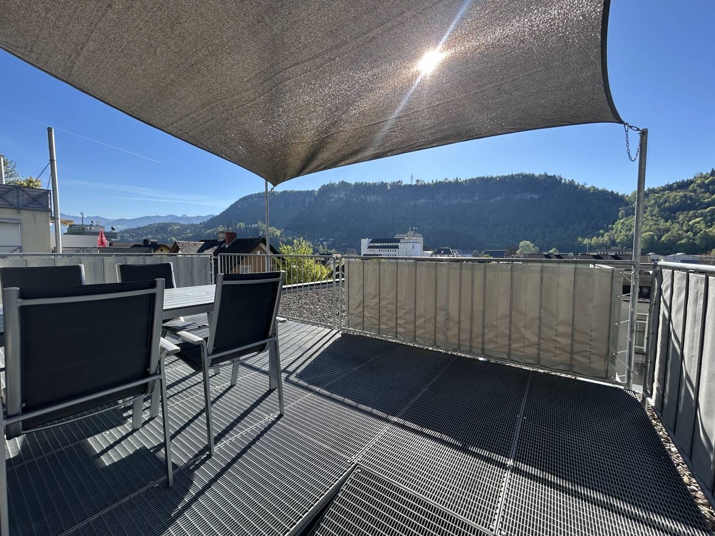 Dachgeschosswohnung Toplage Große Terrasse Sanierung