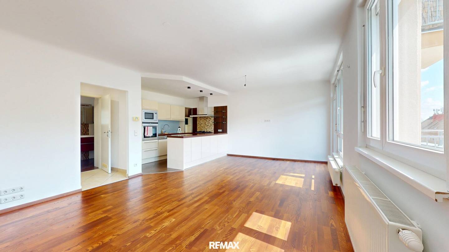 Drei Zimmer Wohnung zwei Balkone nahe Wienerwald