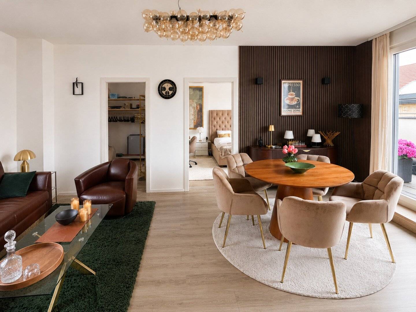 Dachgeschosswohnung mit zwei Terrassen und Lift