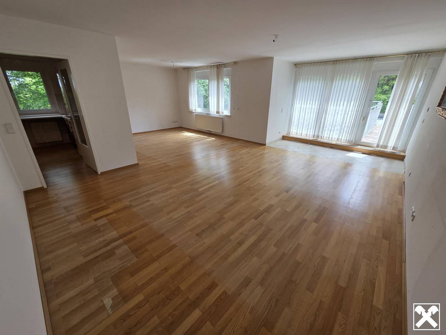 Wohnung mit Terrassen und Tiefgarage ruhige Lage