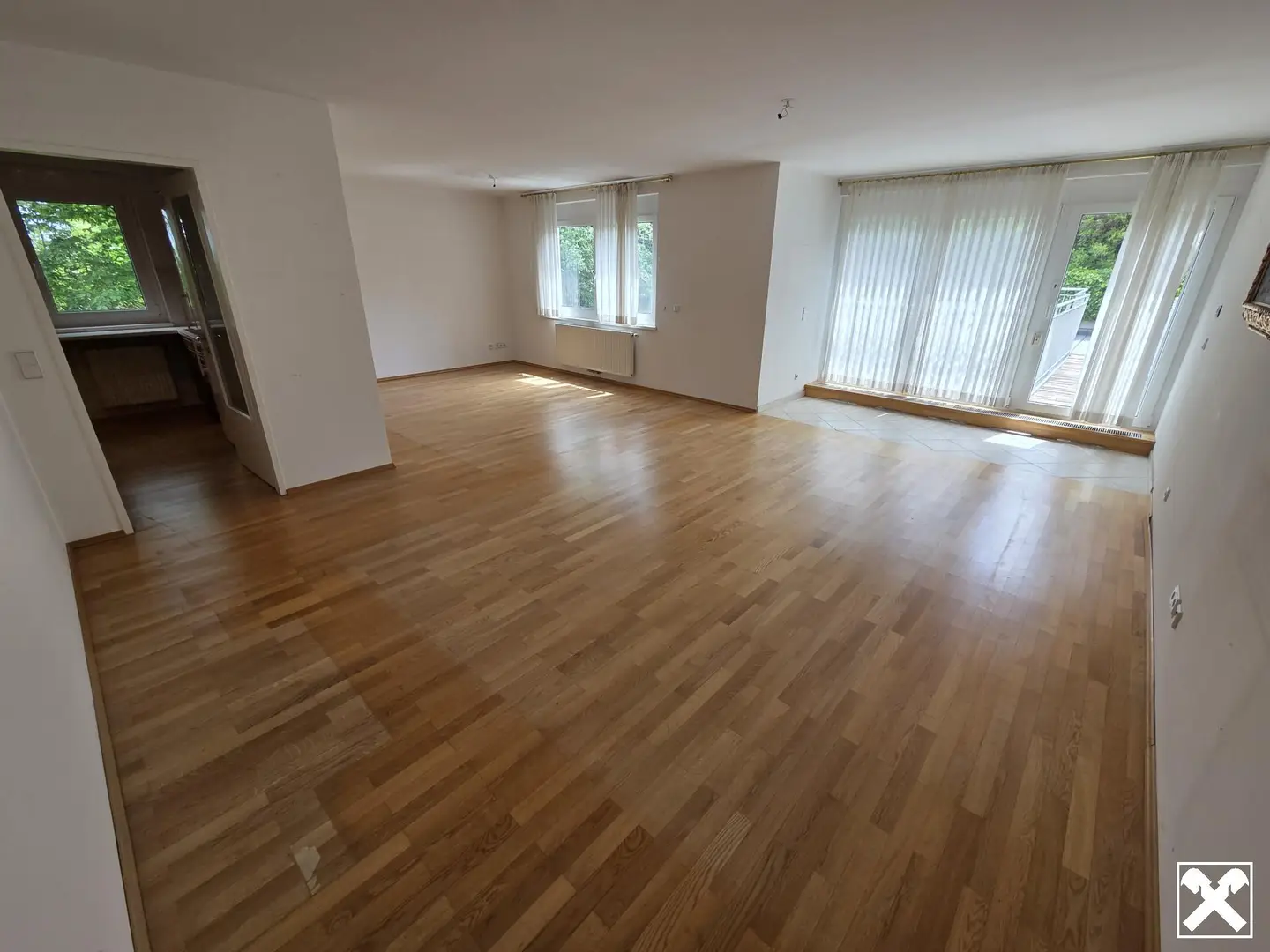 Wohnung mit Terrassen und Tiefgarage ruhige Lage