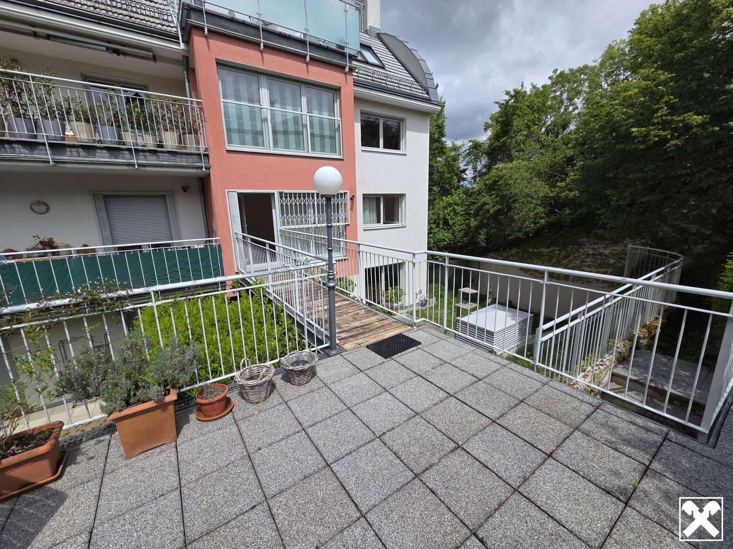 Wohnung mit Terrassen und Tiefgarage ruhige Lage