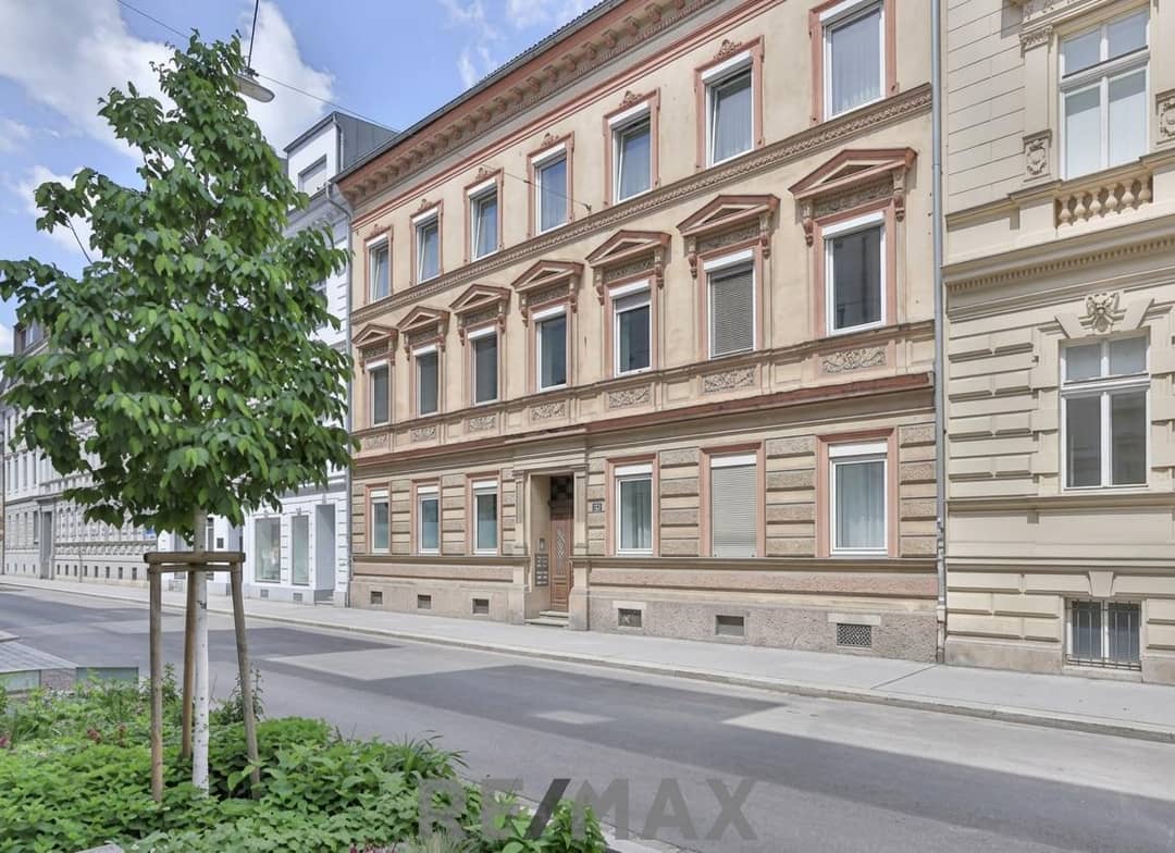 Stilvolles Altbaujuwel mit Garten im Zentrum