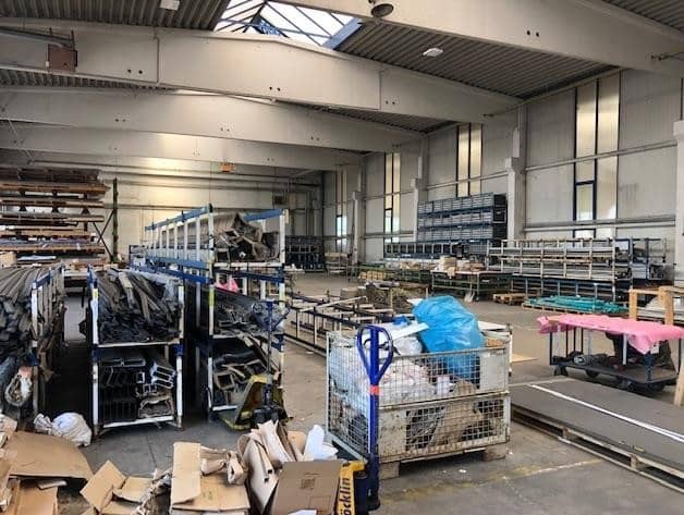 Commercial Property with Halls and Office in Hörsching