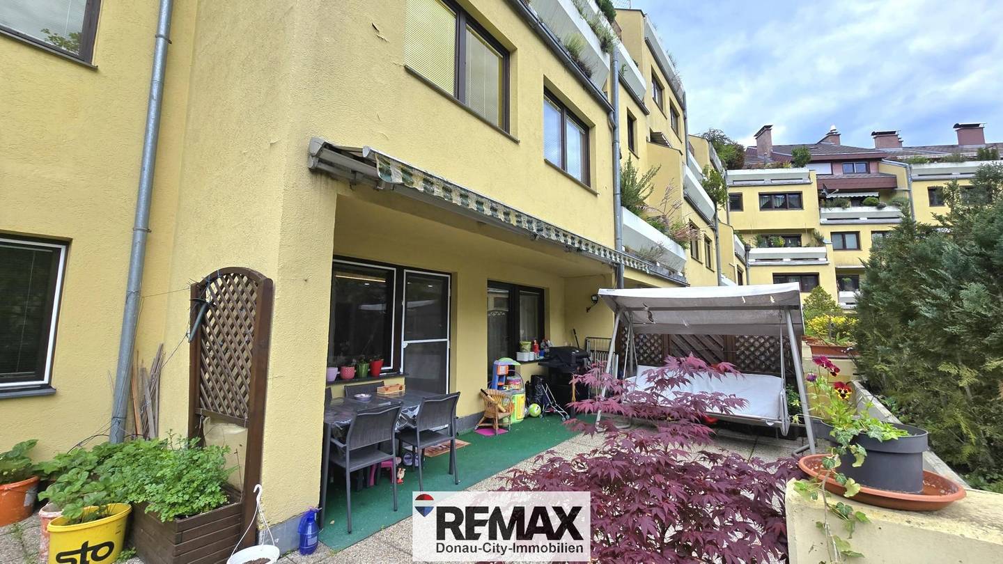 Wohnung mit großer Terrasse und Tiefgarage