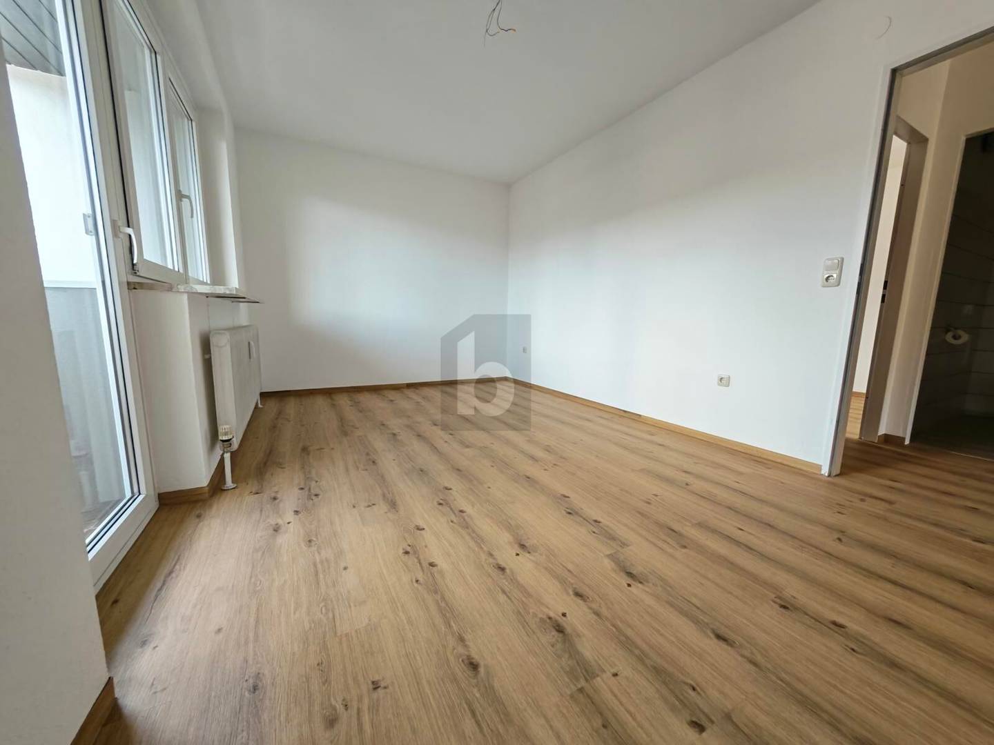 Apartment with panoramic view and sunny balconies