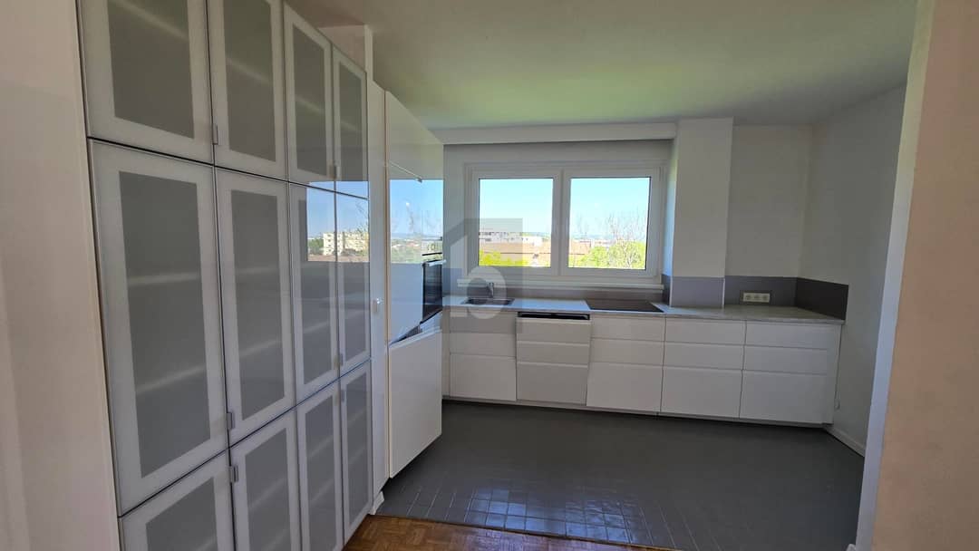 Dachgeschosswohnung Ruhig Aussicht