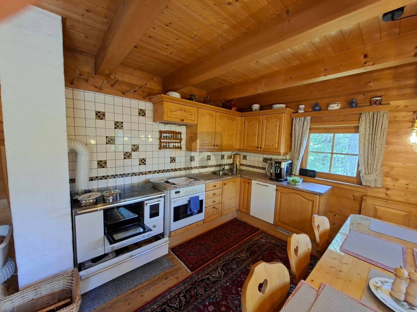 Möblierte Ferienwohnung mit Terrasse in den Nockbergen