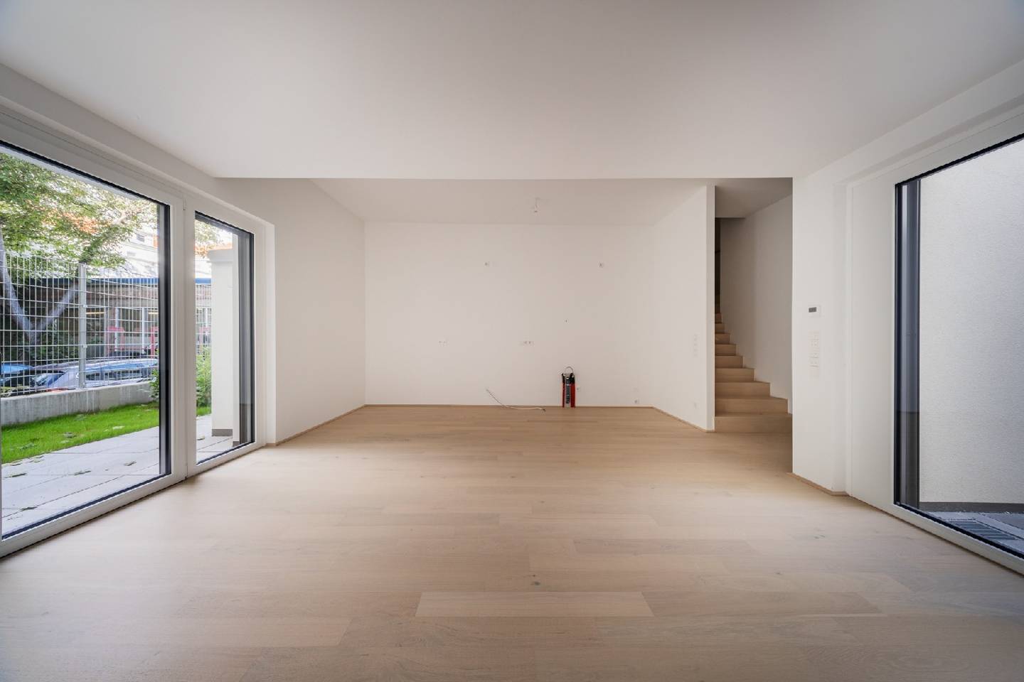 Wohnung Neubau mit Terrasse und Eigengarten