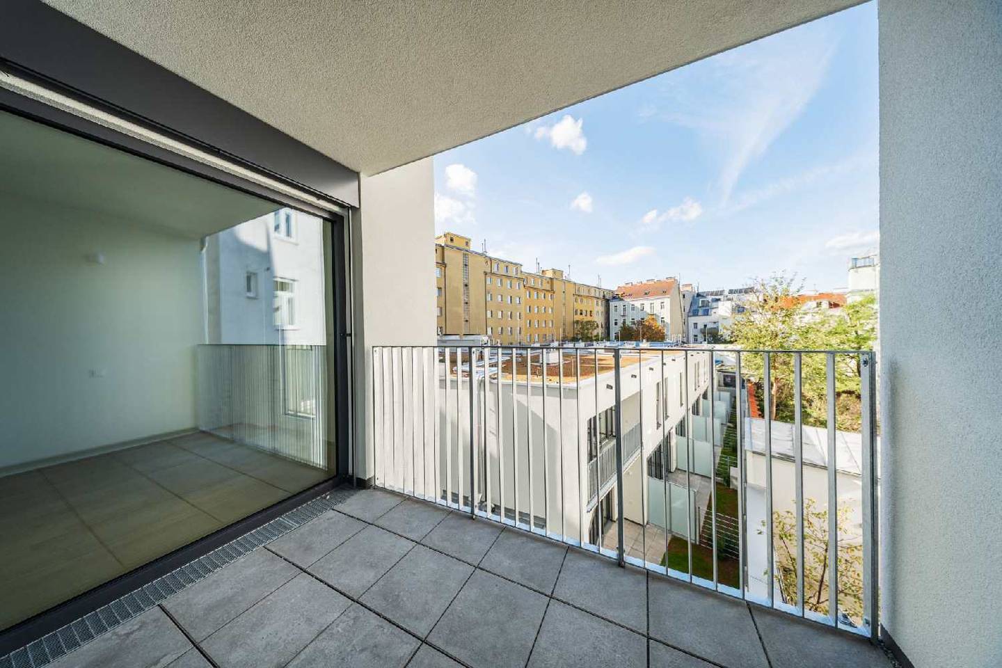 New build apartment with loggia and panoramic view