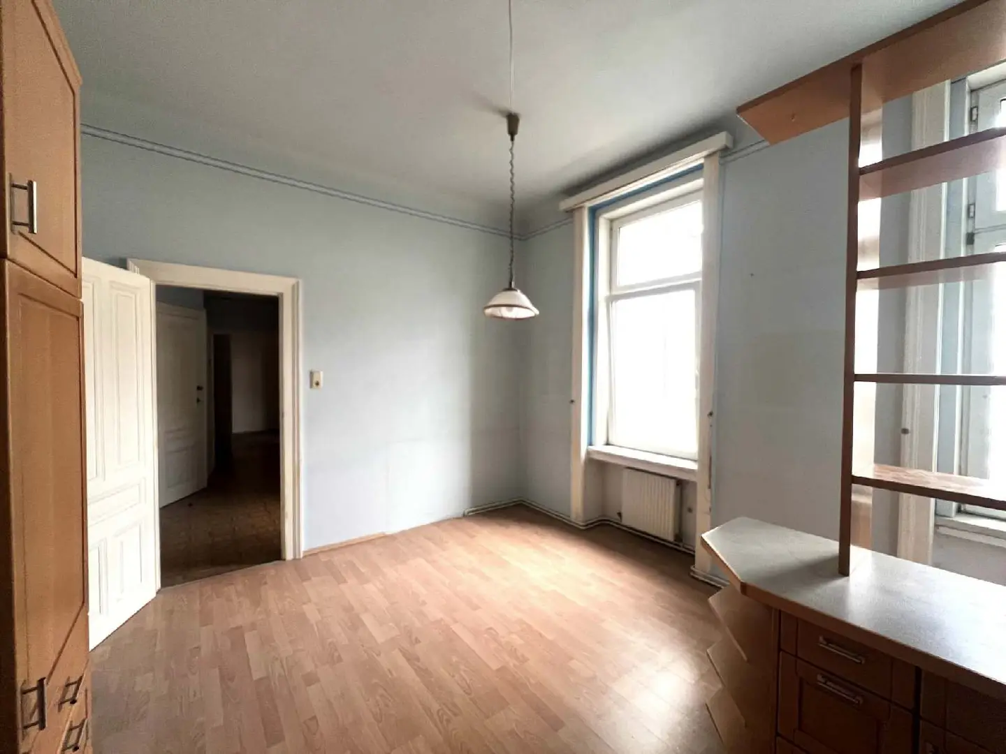 Altbauwohnung ruhige Innenhoflage Ausbaupotenzial