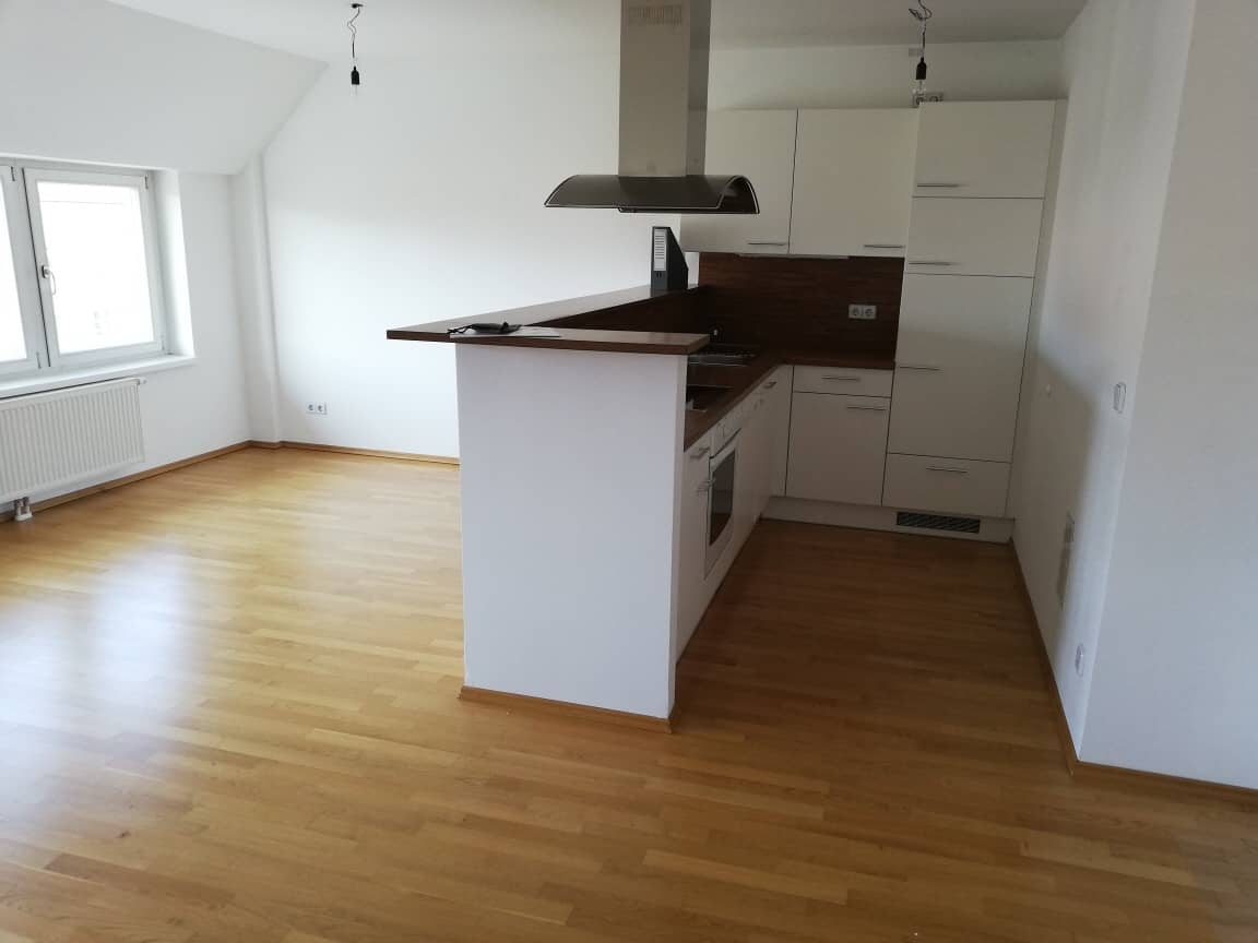 Dachgeschosswohnung mit Terrasse und Aufzug