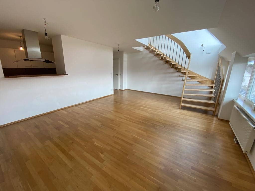 Dachgeschosswohnung mit Terrasse und Aufzug