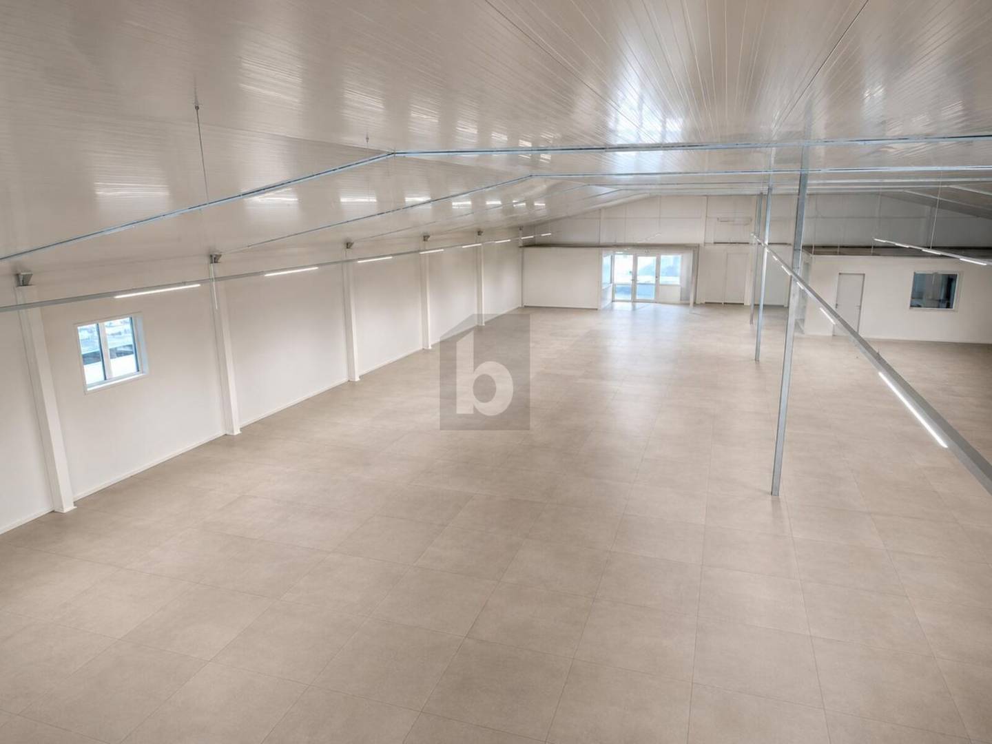 Betriebsareal mit Photovoltaikanlage Anlegerwohnung