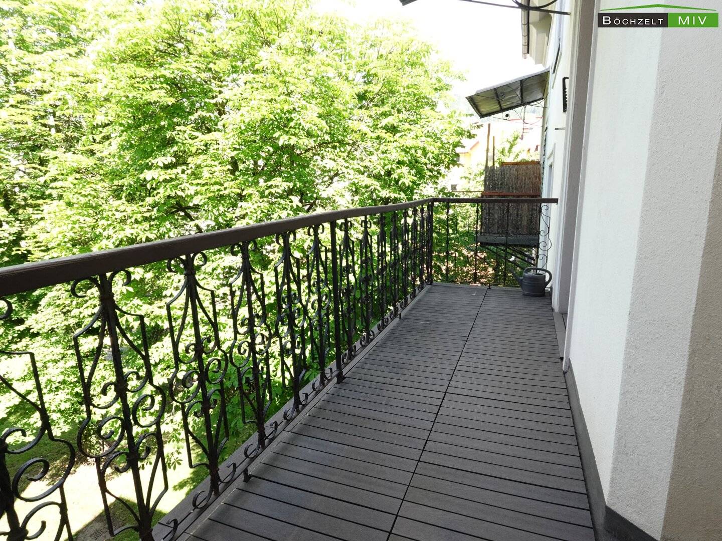 Wohnung im Kremplhof Leoben mit großer Wohnküche und sonnigem Eckbalkon