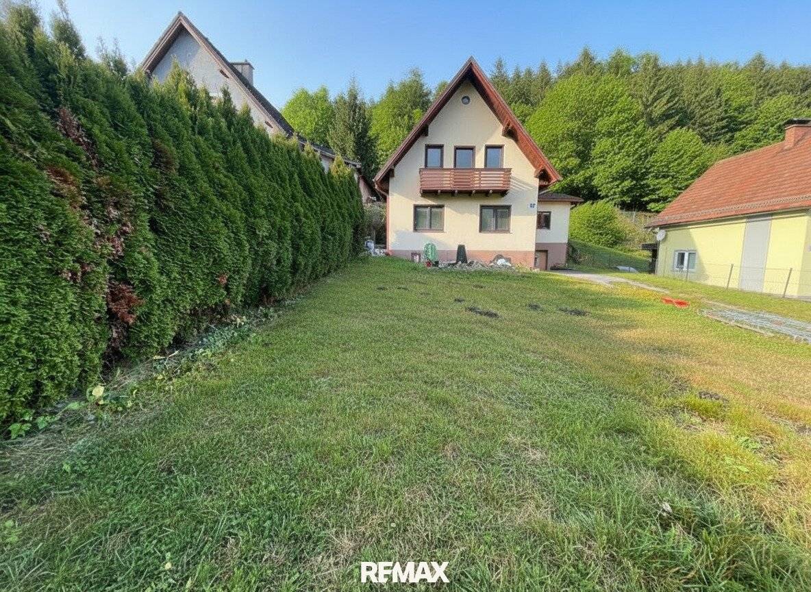 Einfamilienhaus mit 146 m² und Garten in Aspangberg