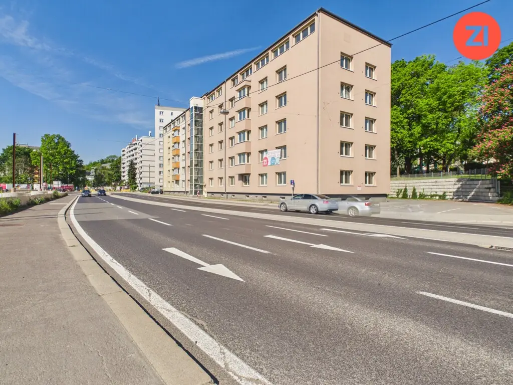 Fully Renovated Residential Complex in Linz