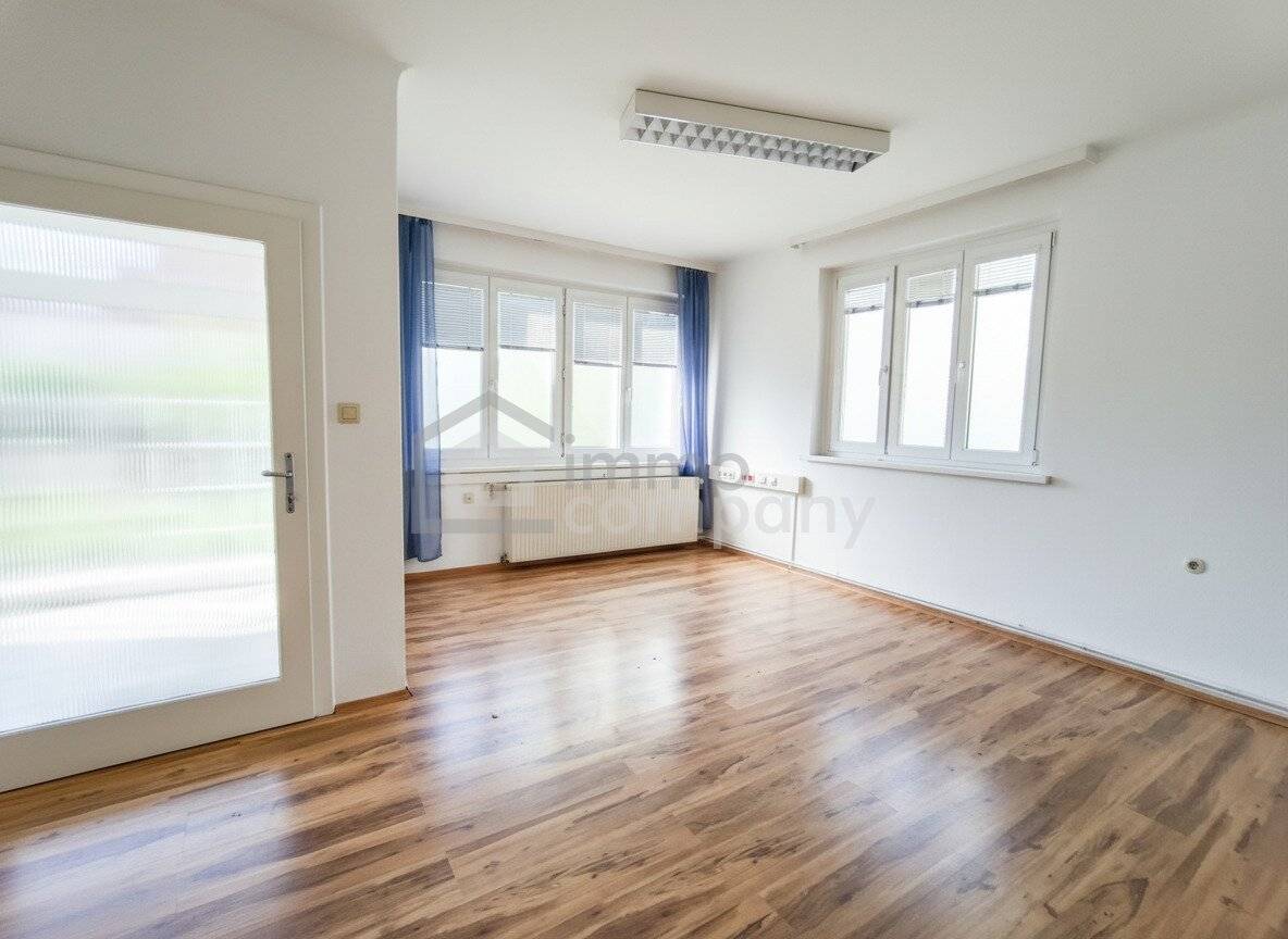 Gewerbeobjekt mit viel Platz in Ebenfurth