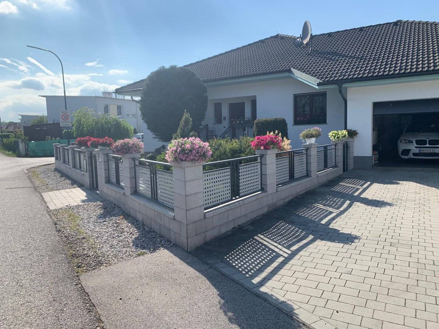 Exklusiver Bungalow mit Pool in Felixdorf