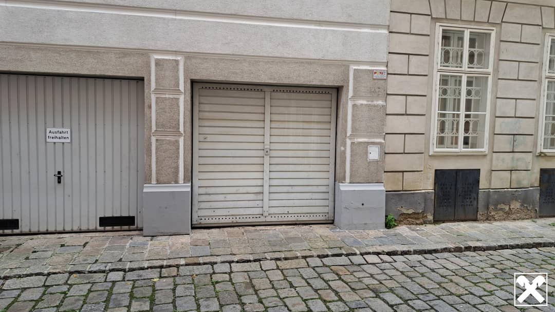 Garagenbox mit WC im 8. Bezirk