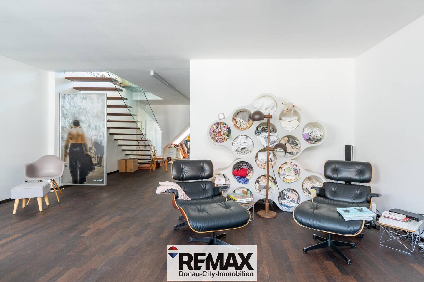 Attic duplex apartment with generous terrace in Mariahilf near Naschmarkt