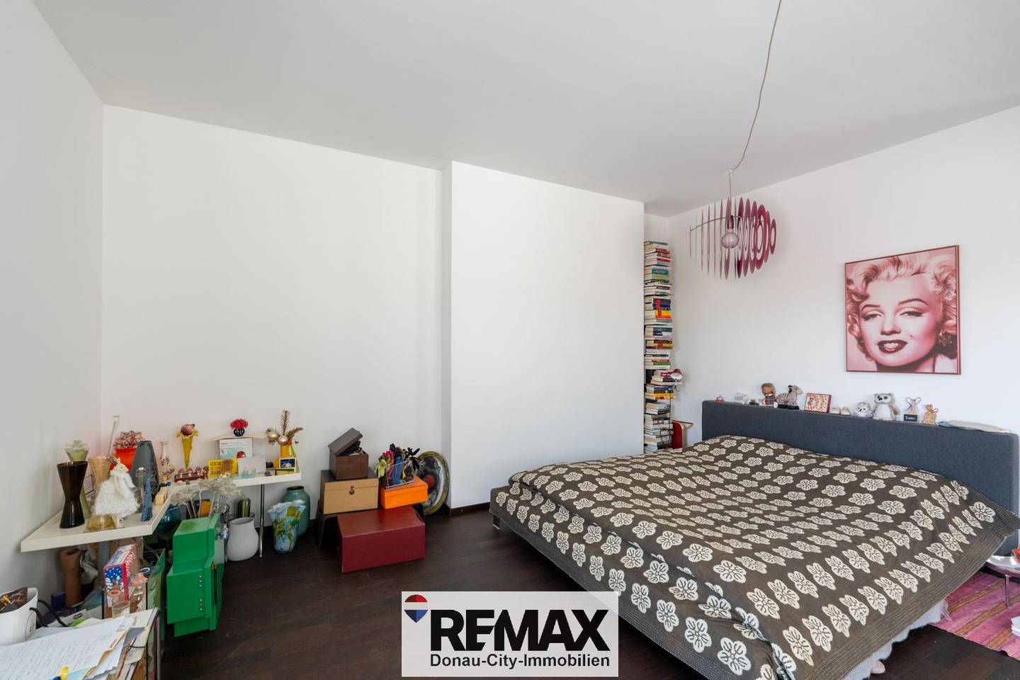 Attic duplex apartment with generous terrace in Mariahilf near Naschmarkt