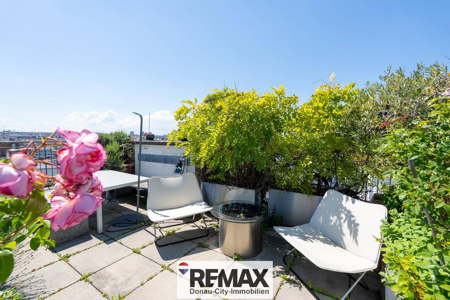 Attic duplex apartment with generous terrace in Mariahilf near Naschmarkt