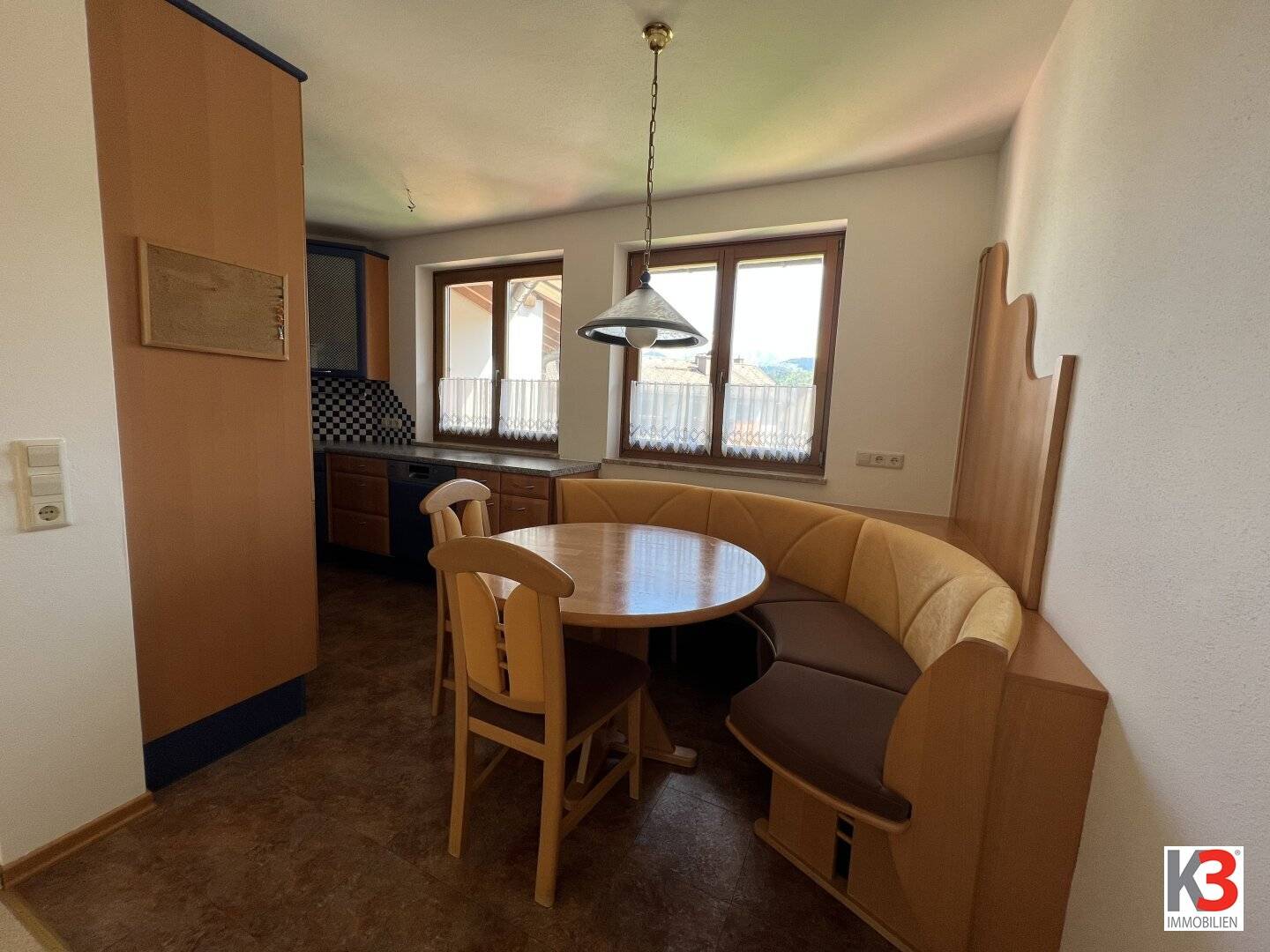 Wohnung Traumblick Tiefgaragenplatz ruhige Lage