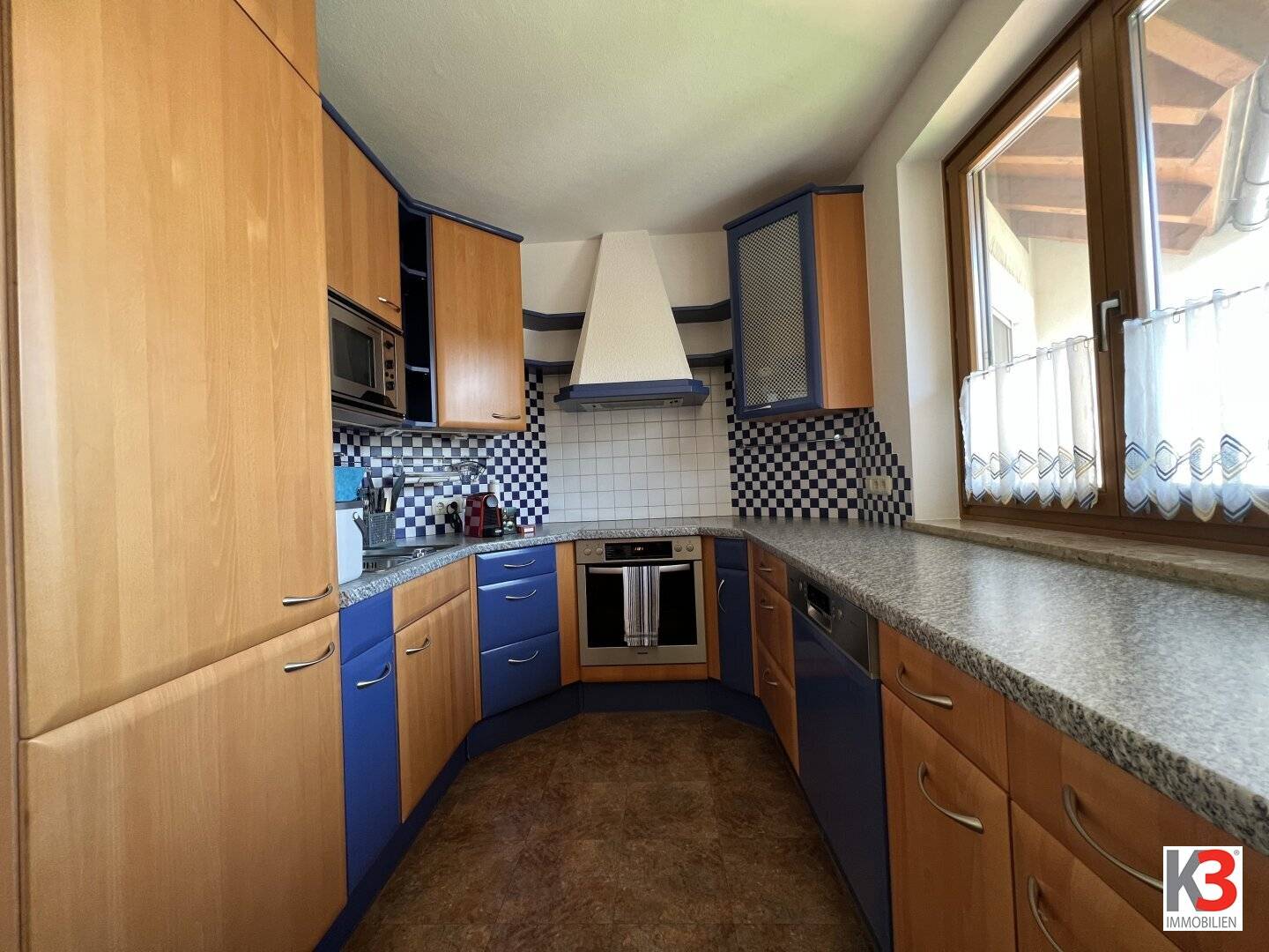 Wohnung Traumblick Tiefgaragenplatz ruhige Lage
