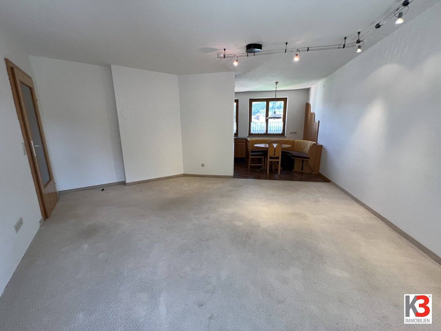 Wohnung Traumblick Tiefgaragenplatz ruhige Lage