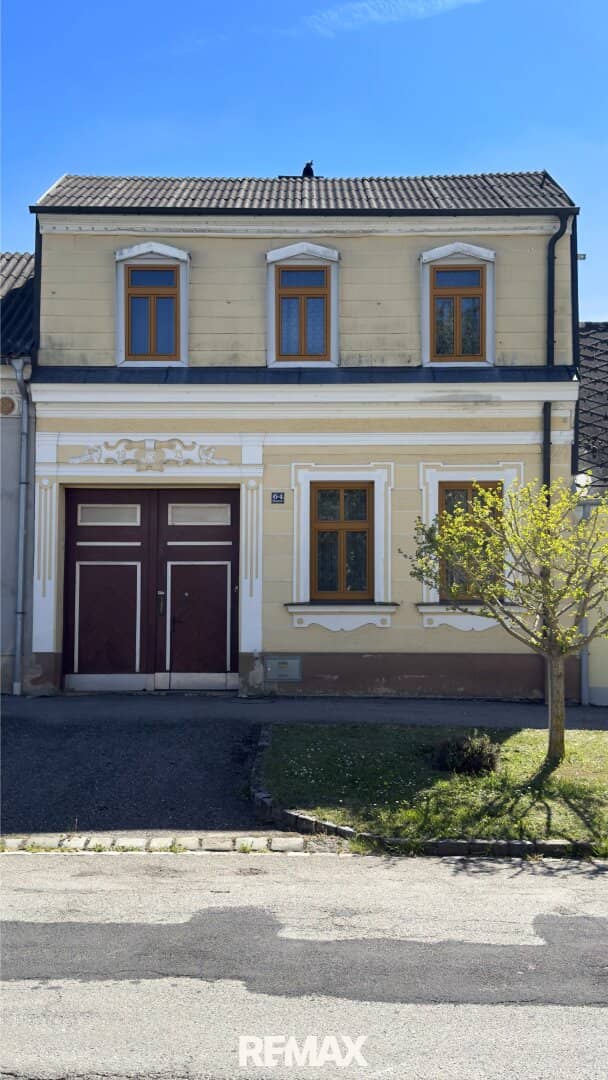 Sanierungsbedürftiges Einfamilienhaus in Waidendorf