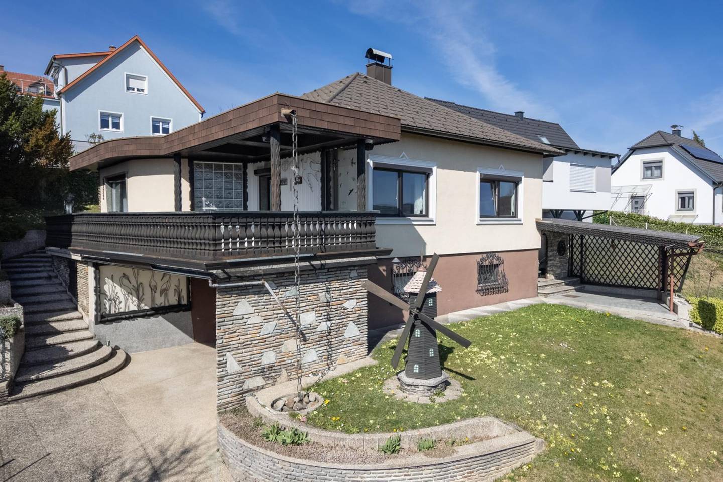 Einfamilienhaus in ruhiger Siedlungslage - mit herrlichem Weitblick