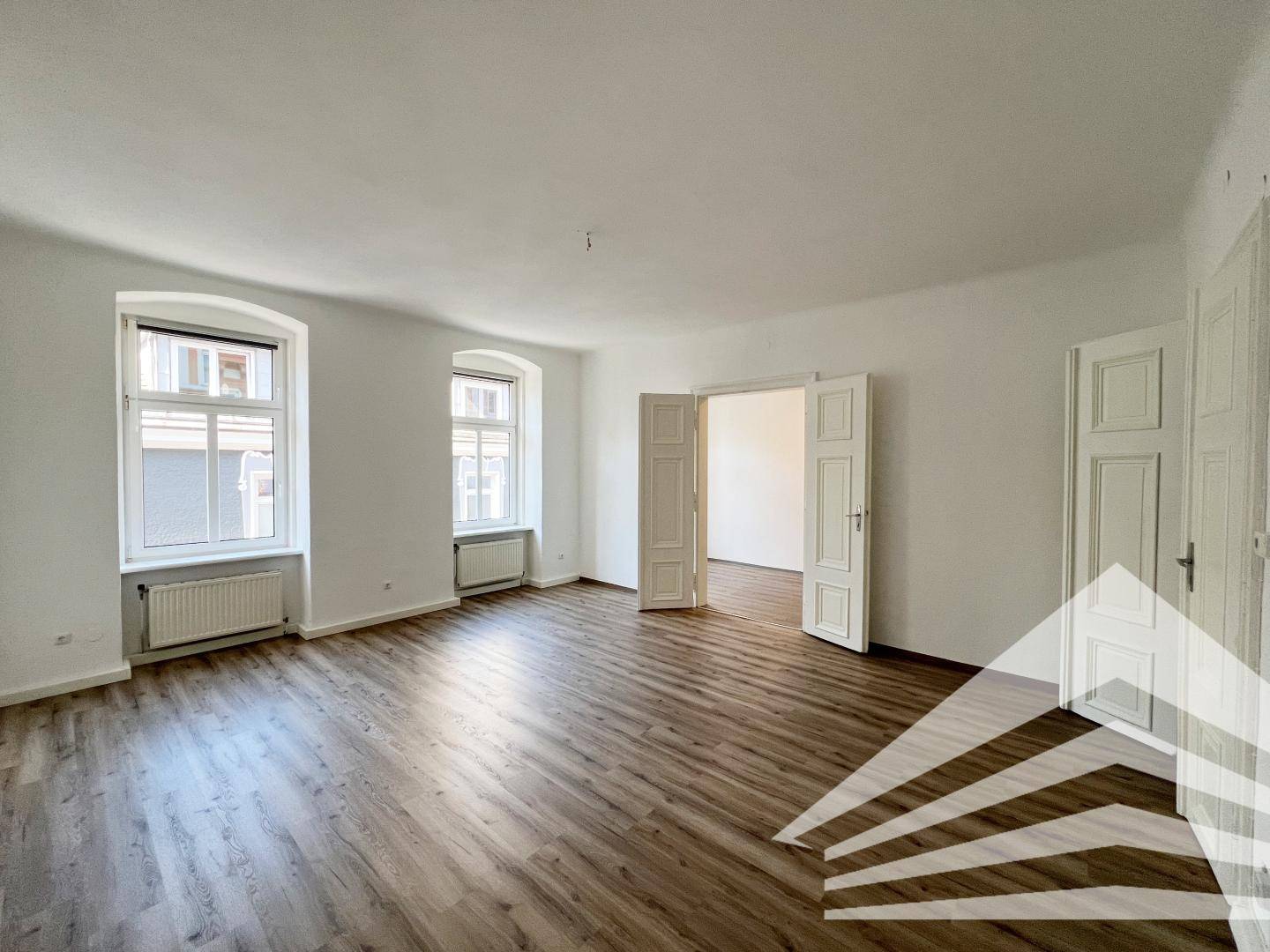 Neu saniertes 60 m² Altbaubüro in der Marienstrasse!