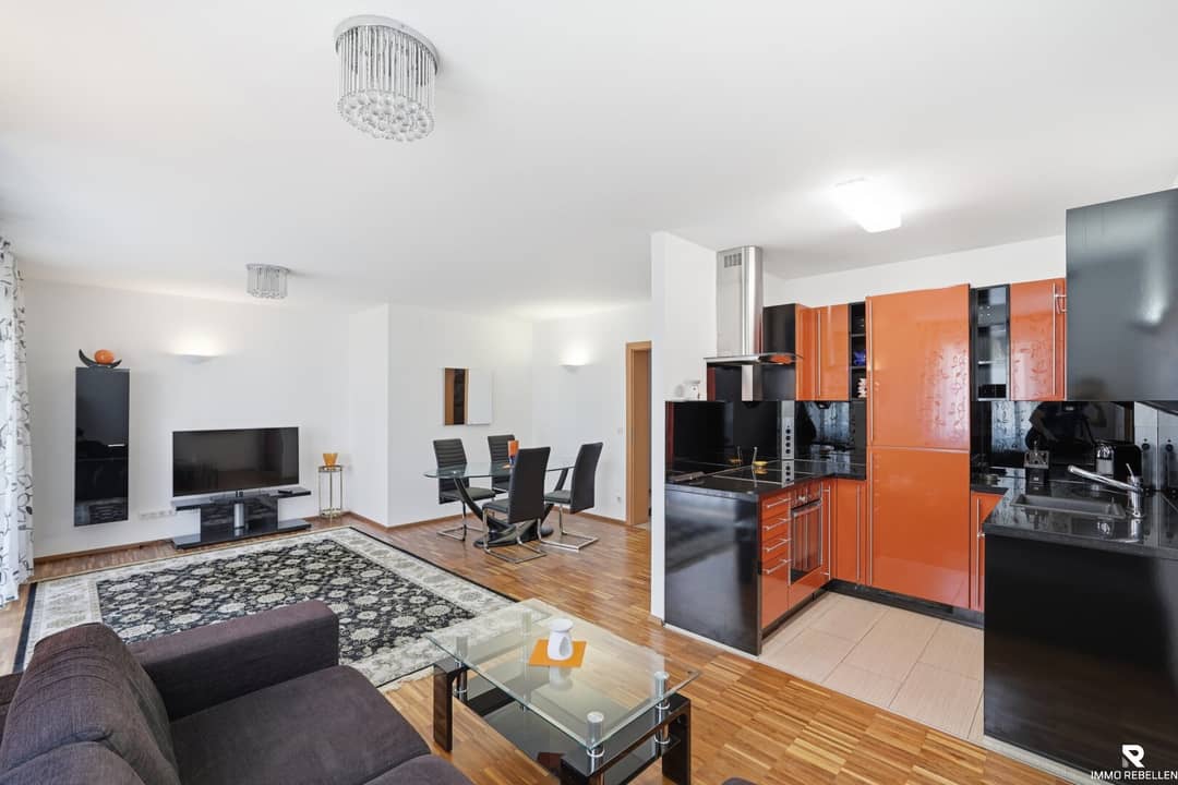 Apartment near UNO and Alte Donau with balcony and garage