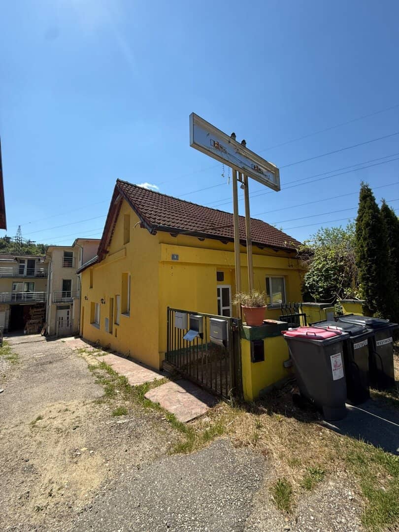 Wohn- und Geschäftshaus mit 5 Wohnungen