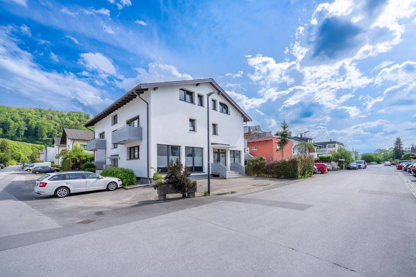 Modern Office Space with Storage in Salzburg