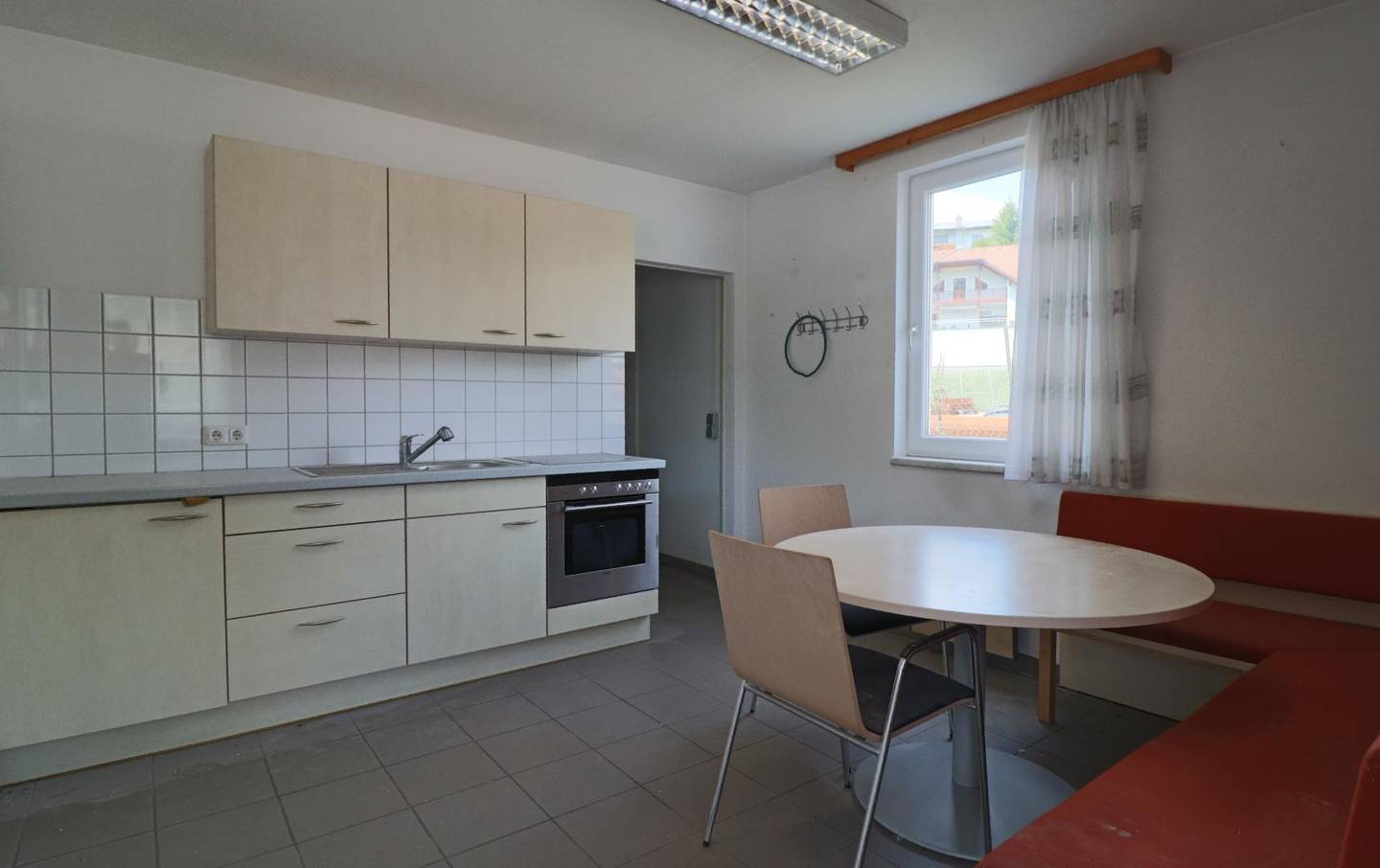 Versatile Commercial Property Pabneukirchen