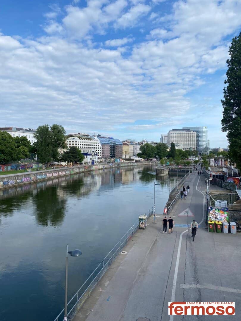 Wohnung directly at the Donaukanal with balcony